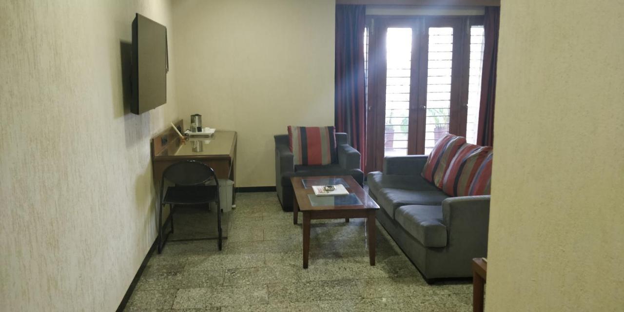 Nasiklub Hotel Luaran gambar